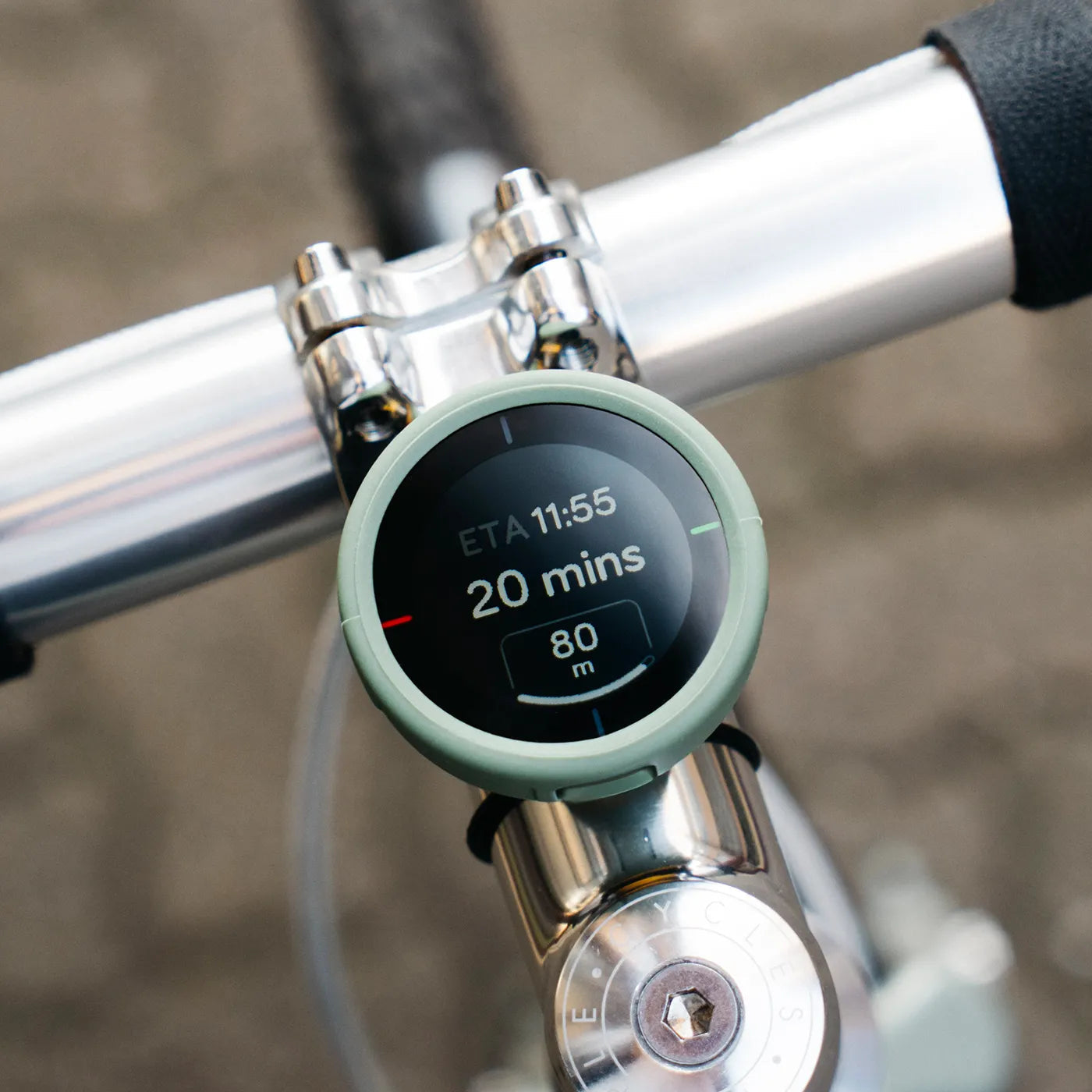 Device on handlebar